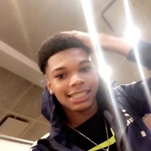 Meet your Posher, Ray